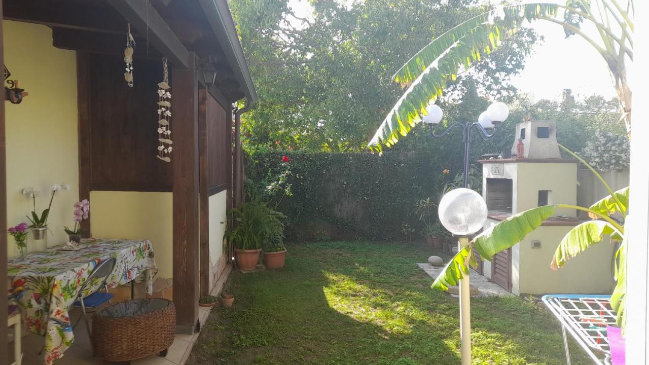 Brezza Di Mare Appartamento In Villa Con Giardino E Spiaggia ,Casa Vacanze Al Mare Quartu SantʼElena Exteriér fotografie